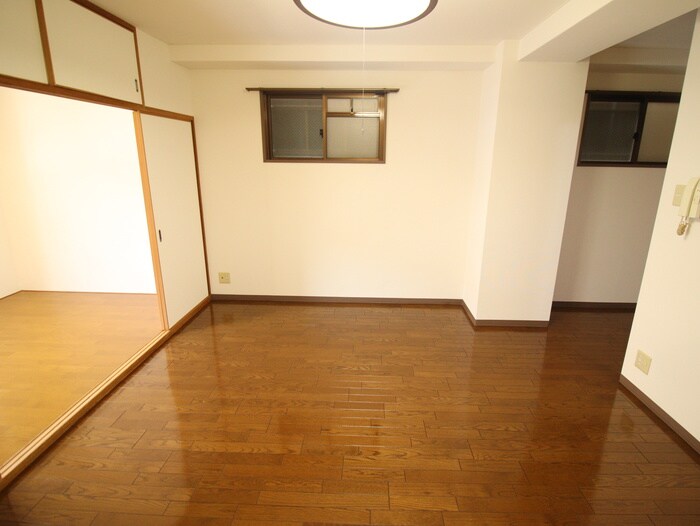 物件内観写真11　(居室)