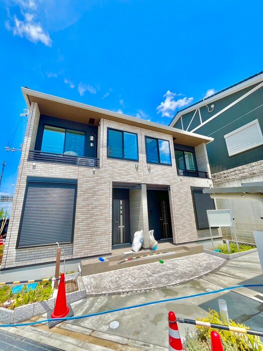 物件外観写真1　(外観写真)