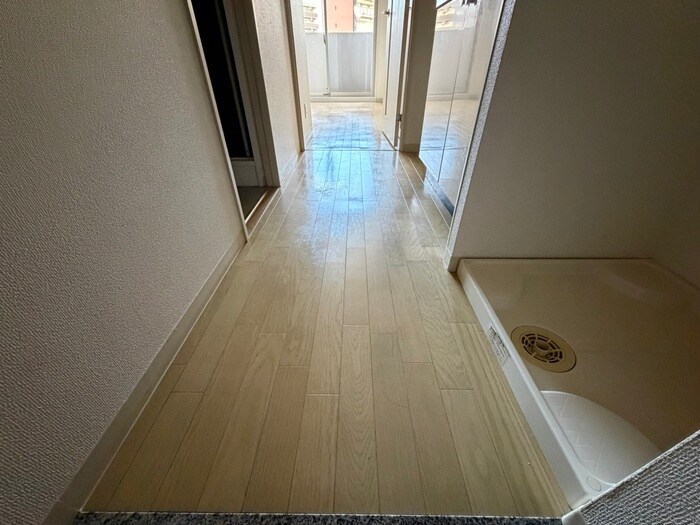 物件内観写真18　(廊下)