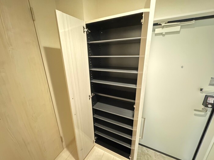 物件内観写真14　(靴箱)
