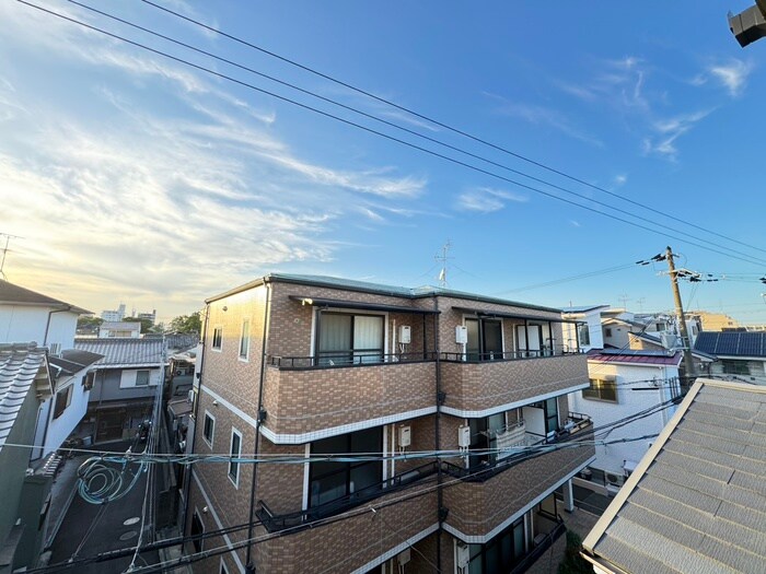 物件内観写真17　(室内からの展望)