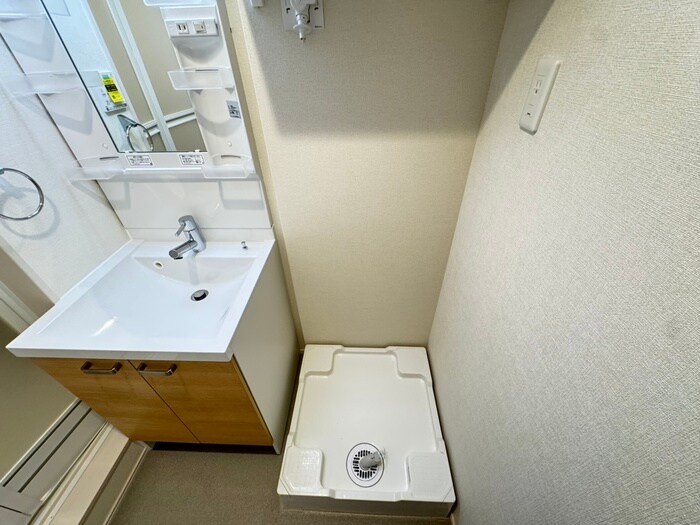 物件内観写真19　(洗濯機置場)