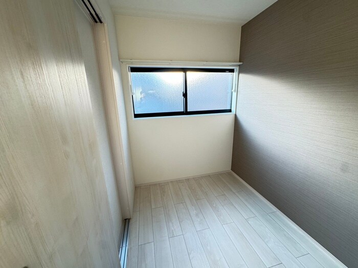 物件内観写真21　(居室)