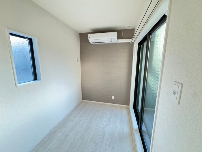 物件内観写真21　(居室)