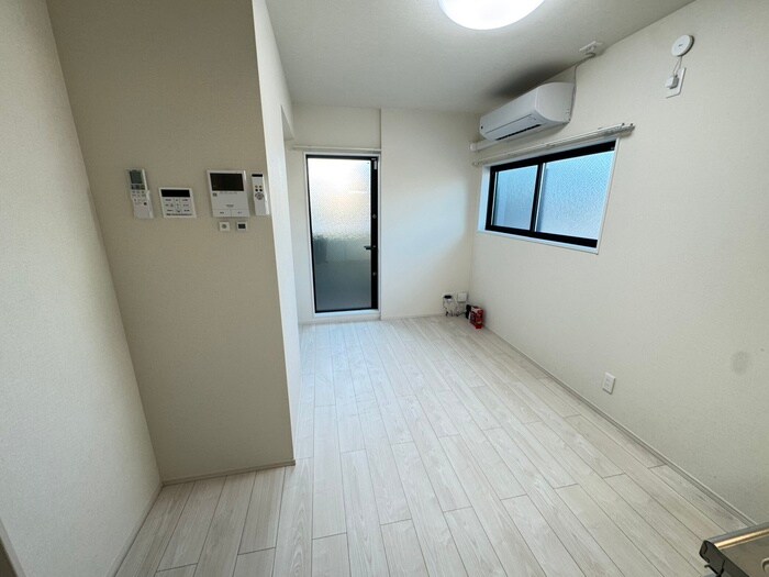 物件内観写真22　(居室)