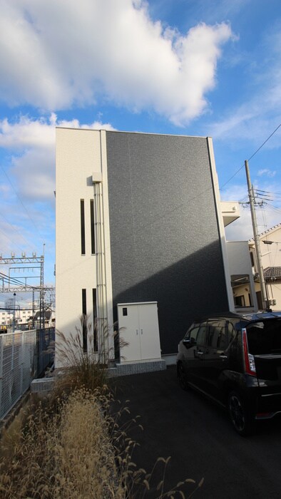 物件外観写真3　(外観写真)