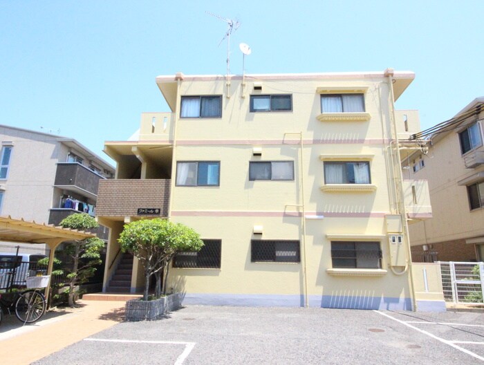 物件外観写真3　(外観写真)