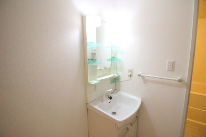 物件内観写真13　(洗面)
