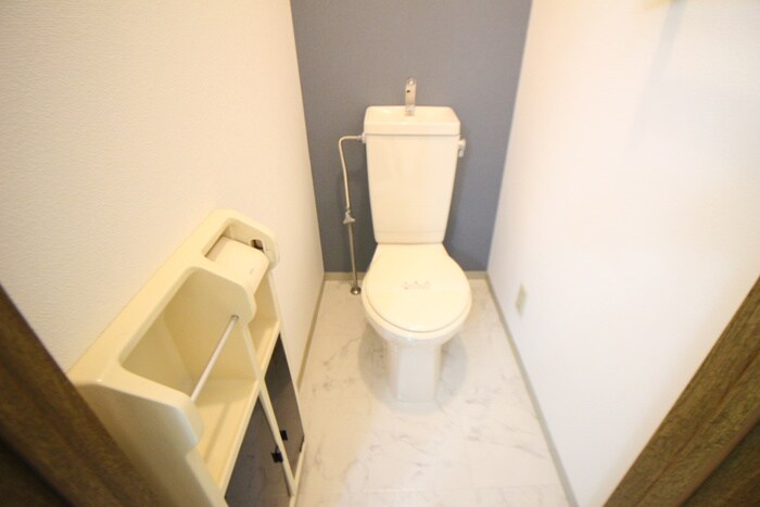 物件内観写真16　(トイレ)