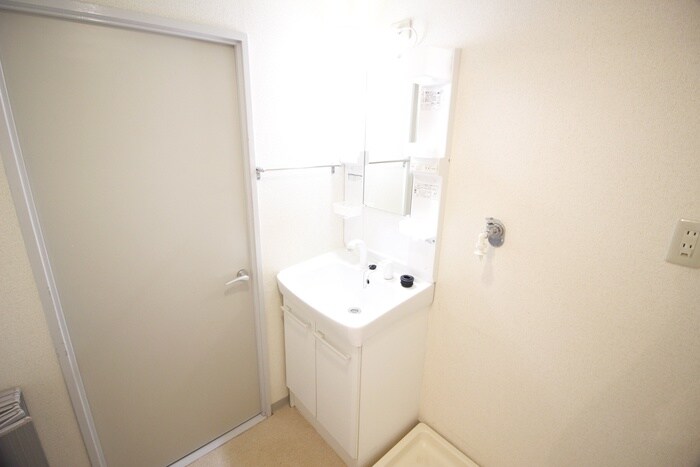 物件内観写真9　(洗面)
