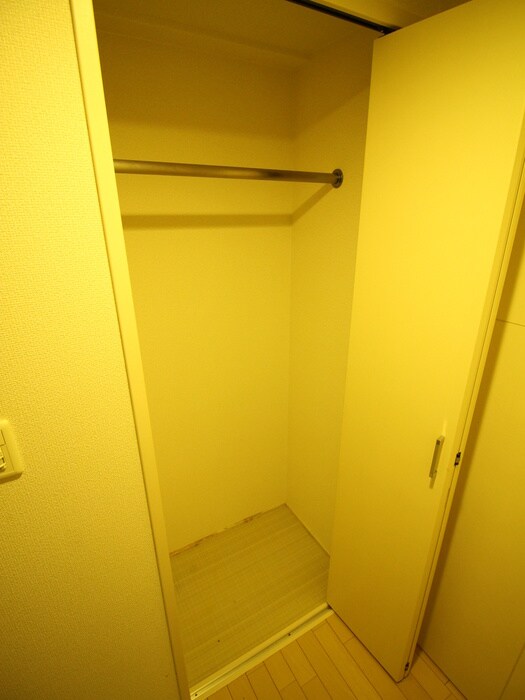 物件内観写真13　(収納)