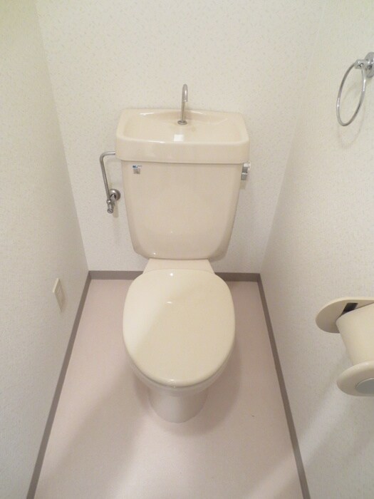 物件内観写真12　(トイレ)