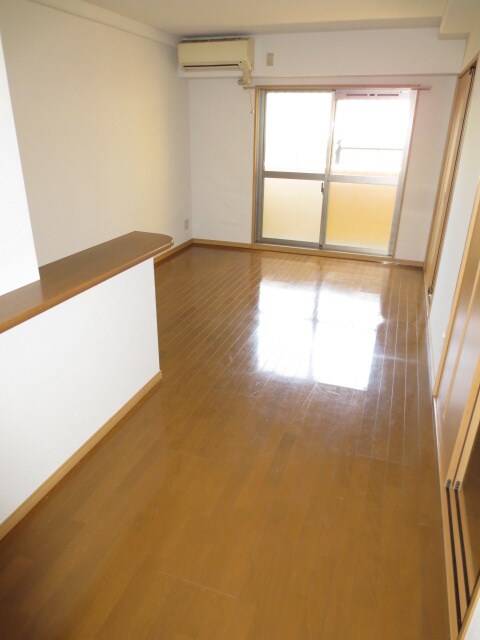 物件内観写真6　(居室)