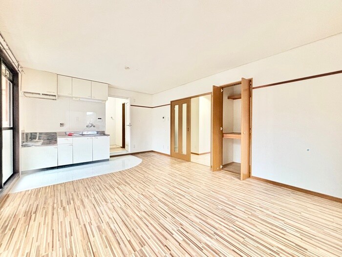 物件内観写真6　(居室)