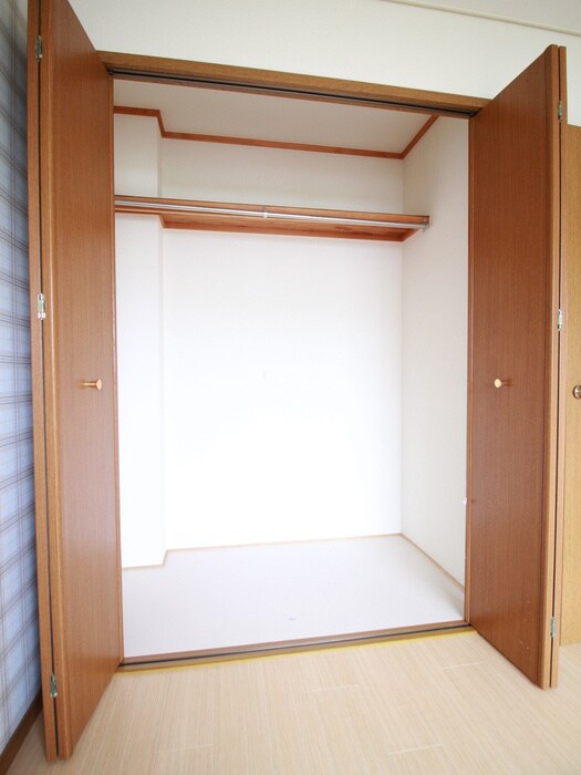 物件内観写真8　(収納)
