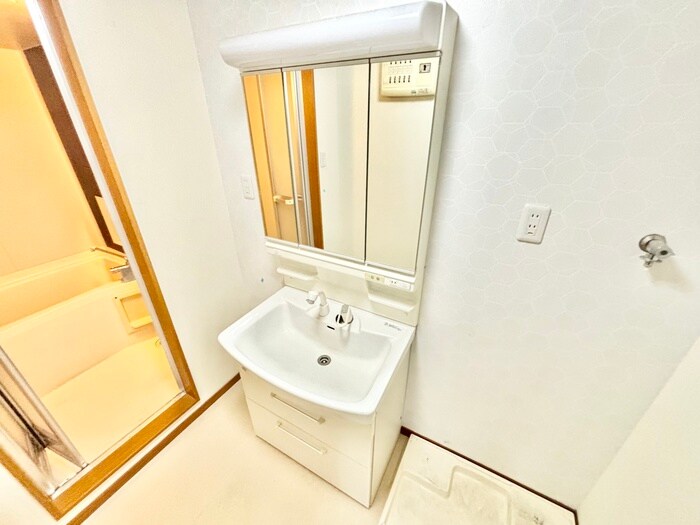 物件内観写真11　(洗面)