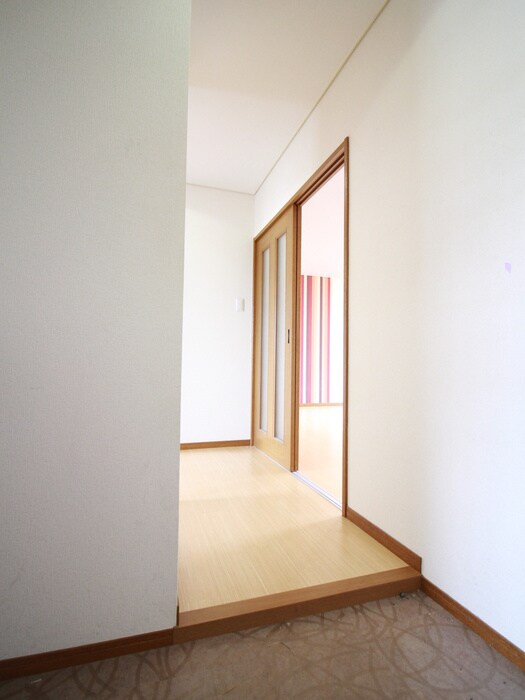 物件内観写真19　(玄関)