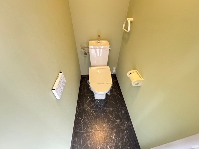 物件内観写真11　(トイレ)