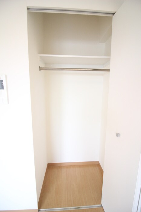物件内観写真16　(収納)