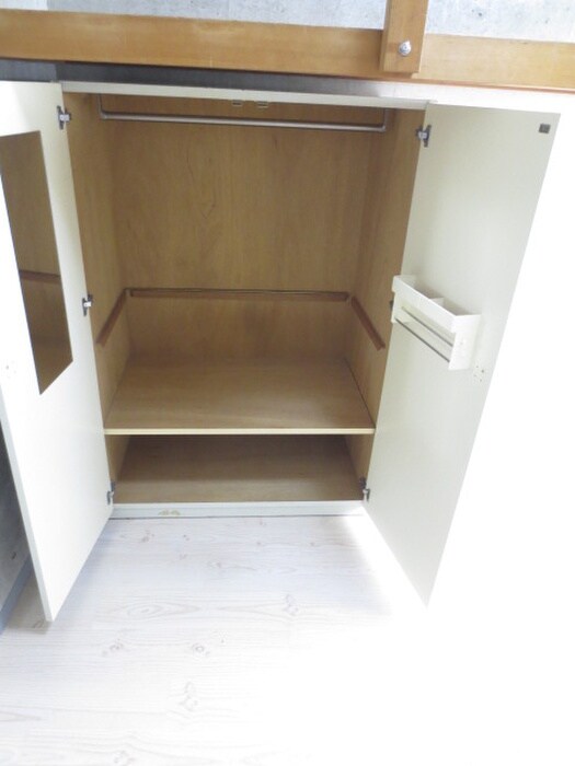 物件内観写真16　(収納)