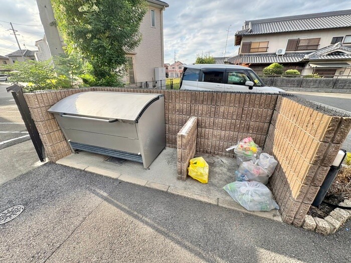 物件外観写真3　(建物設備)