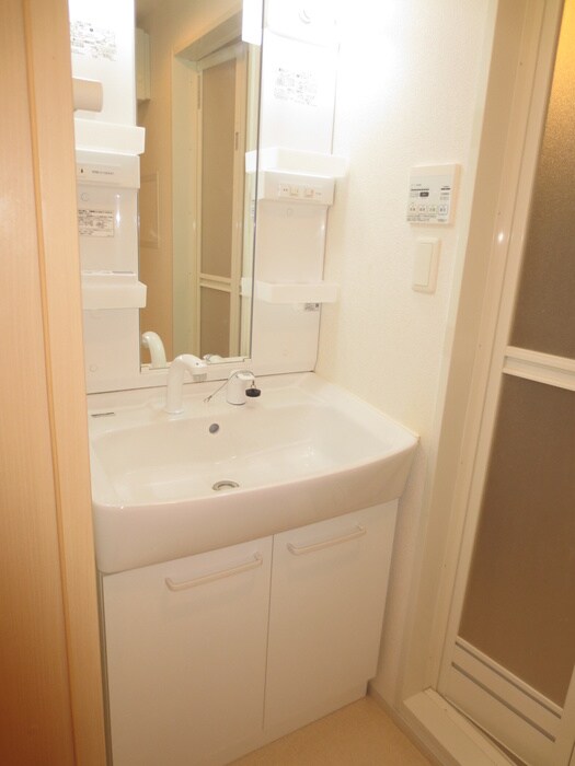 物件内観写真13　(洗面)