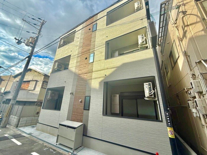 物件外観写真1　(外観写真)