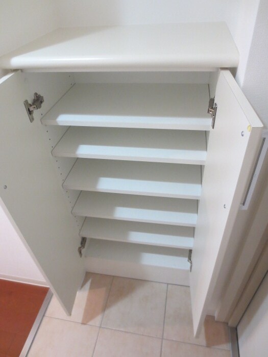 物件内観写真13　(靴箱)