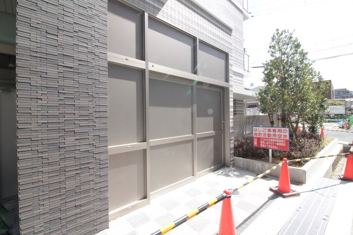 物件外観写真4　(建物設備)