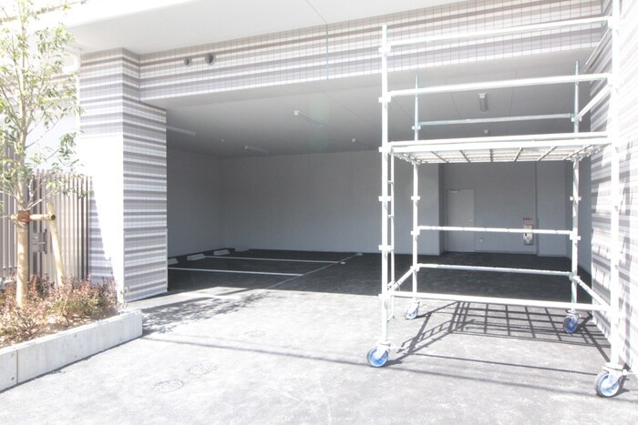 物件外観写真6　(駐車場)