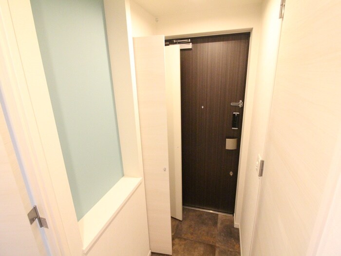 物件内観写真22　(玄関)