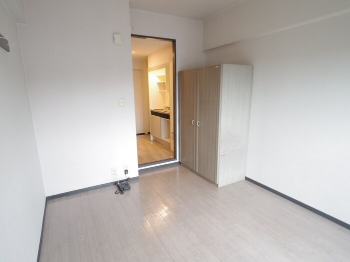 物件内観写真5　(居室)