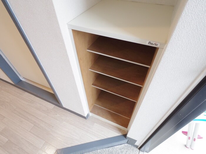 物件内観写真14　(靴箱)