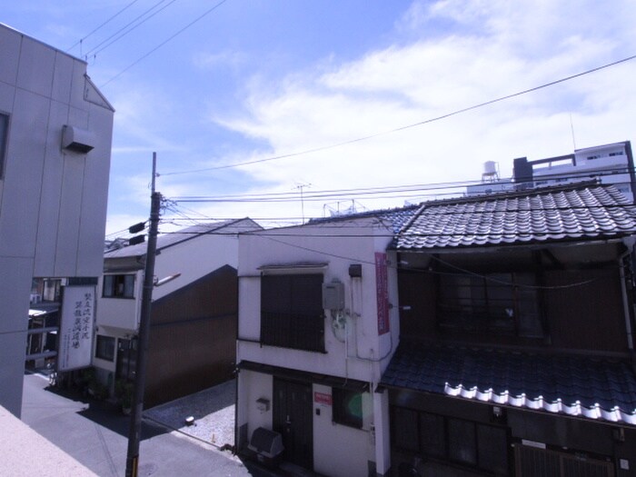 物件内観写真16　(室内からの展望)