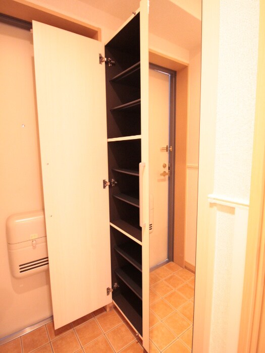 物件内観写真17　(靴箱)