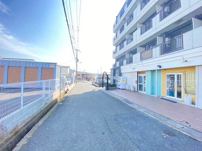 物件外観写真6　(周辺環境)