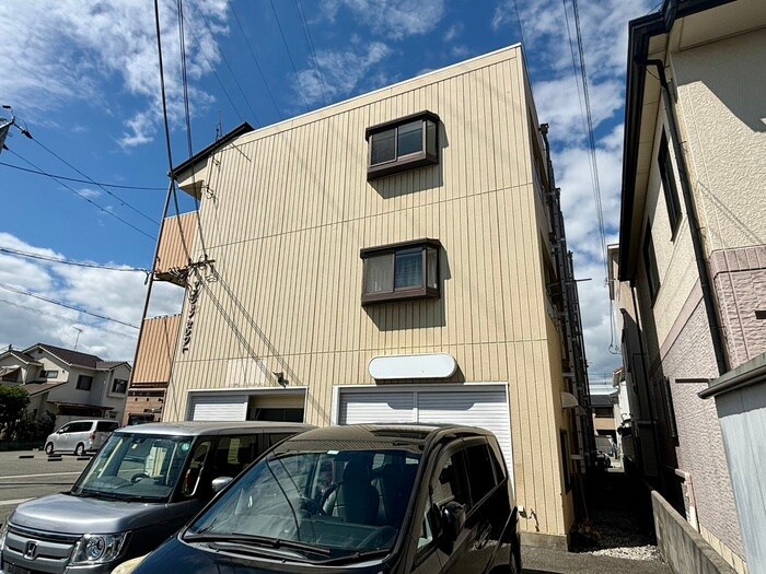 物件外観写真3　(外観写真)