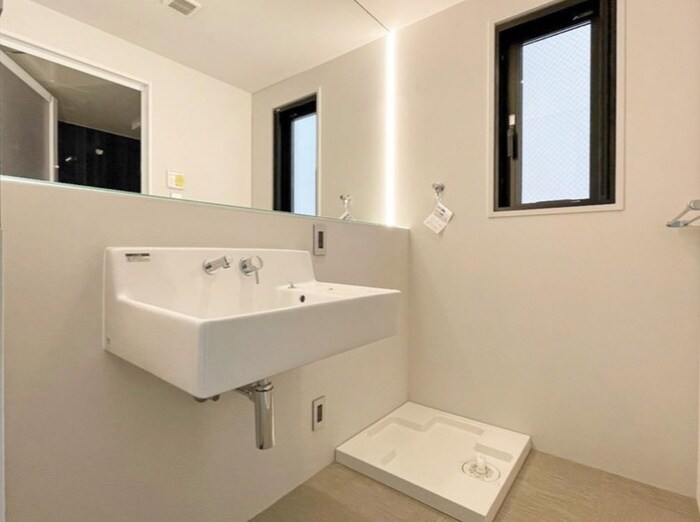 物件内観写真4　(洗面)