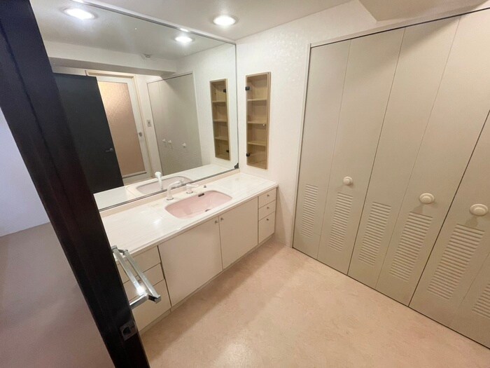 物件内観写真15　(洗面)