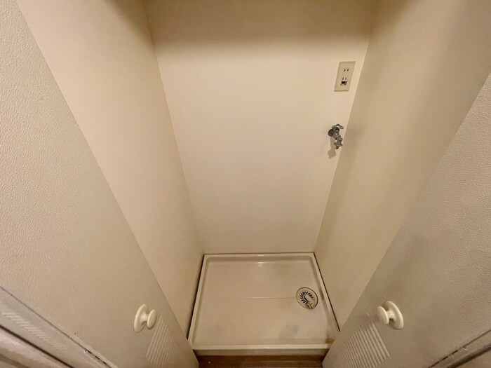 物件内観写真19　(洗濯機置場)