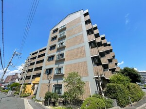 リバーサイド千里丘外観写真