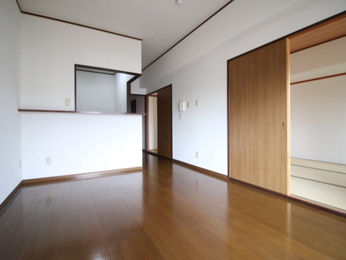 物件内観写真8　(居室)