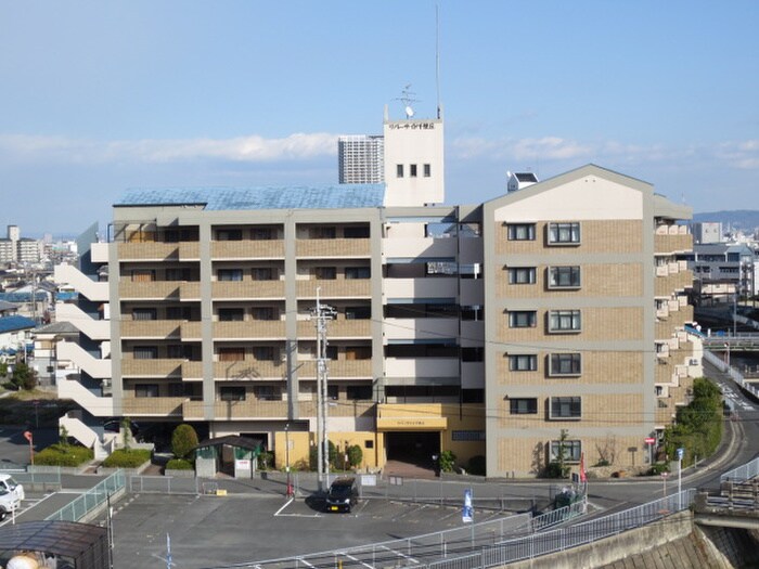 物件外観写真6　(駐車場)