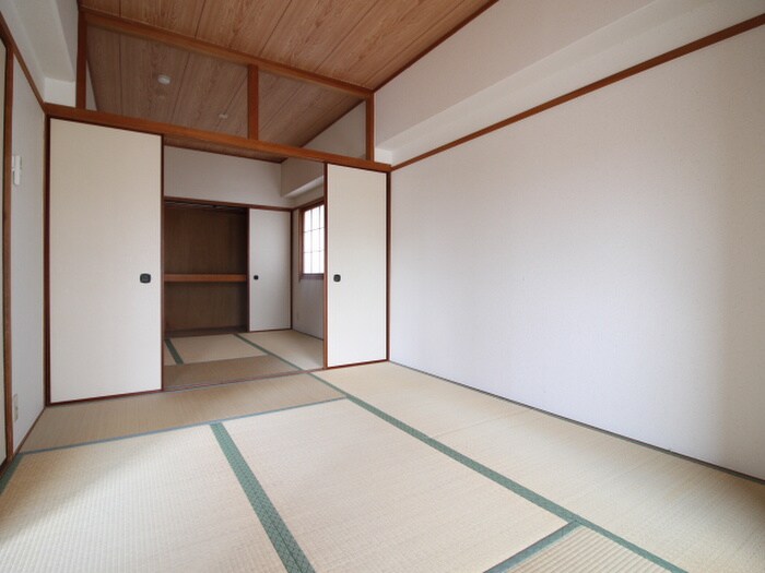 物件内観写真11　(居室)