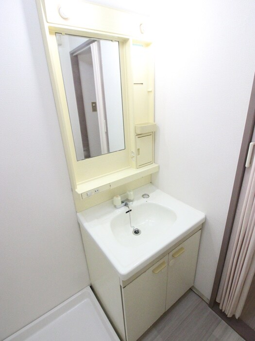 物件内観写真9　(洗面)