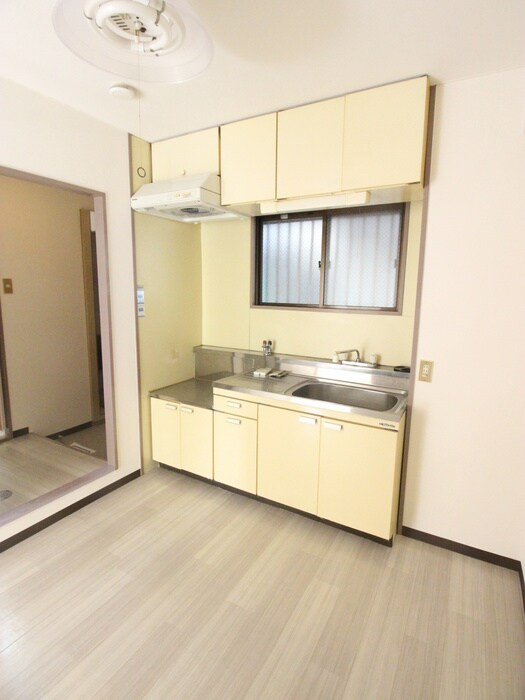 物件内観写真12　(居室)