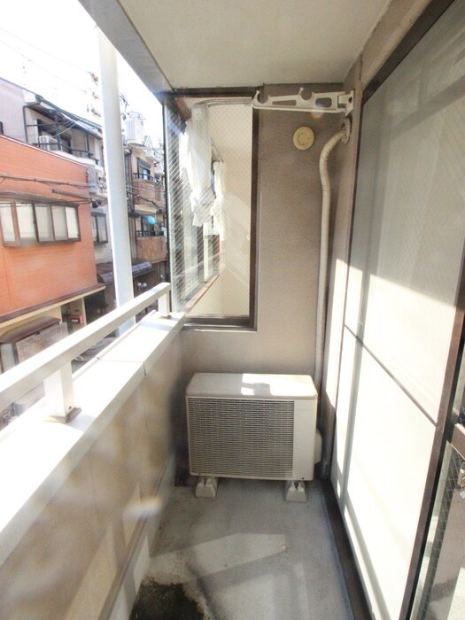 物件内観写真18　(洗濯機置場)