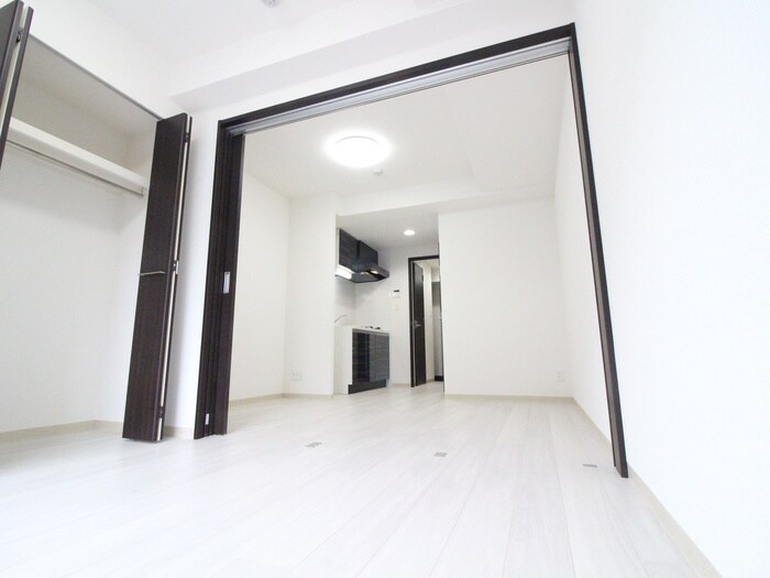 物件内観写真9　(居室)