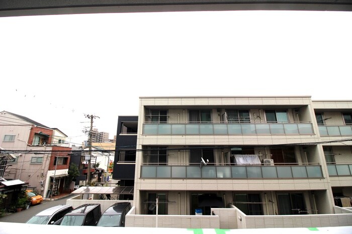 物件内観写真18　(室内からの展望)