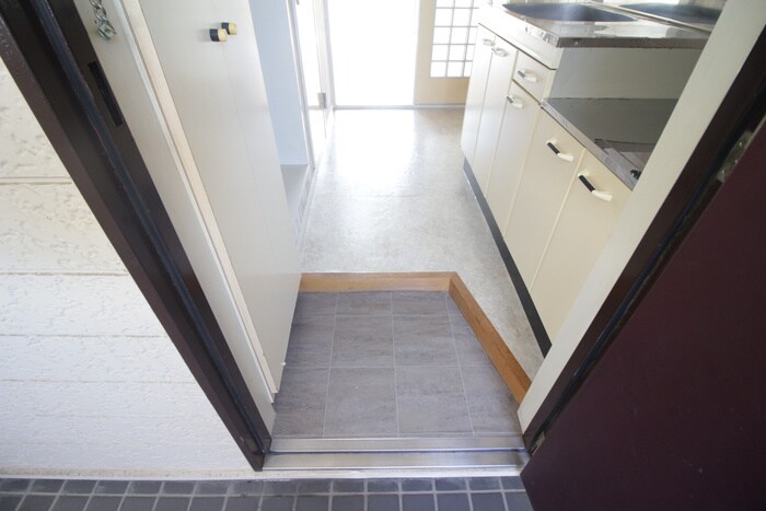 物件内観写真17　(玄関)